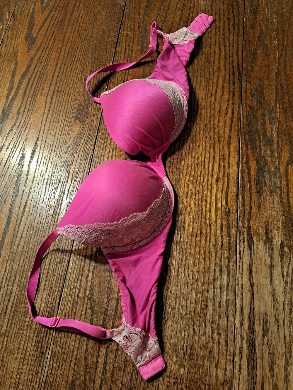 Victoria Secret Pink Lace Trim Plunge Bra 36D Cream Accent Underwire